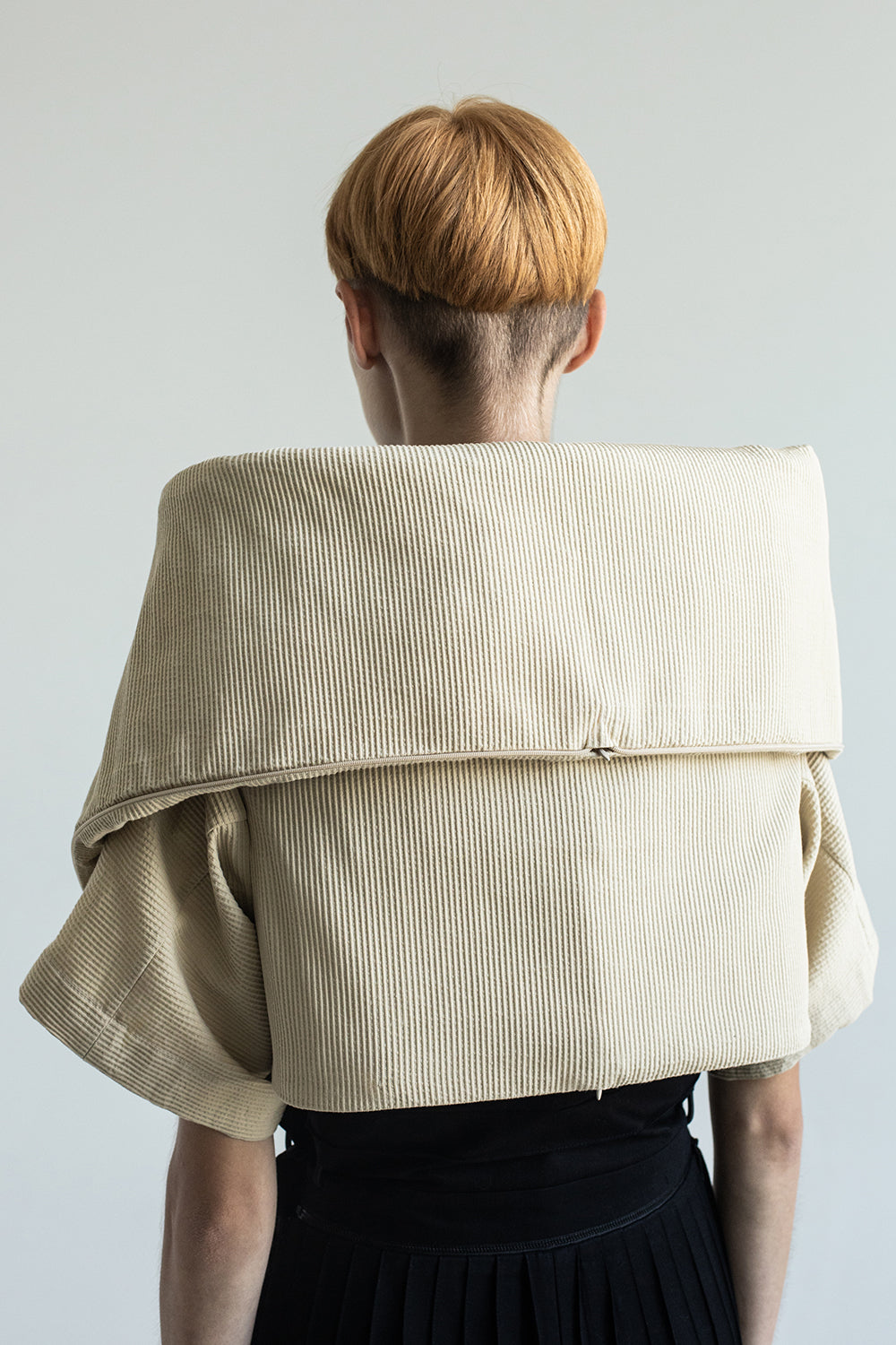 DZHUS Cardboard as a bolero back look