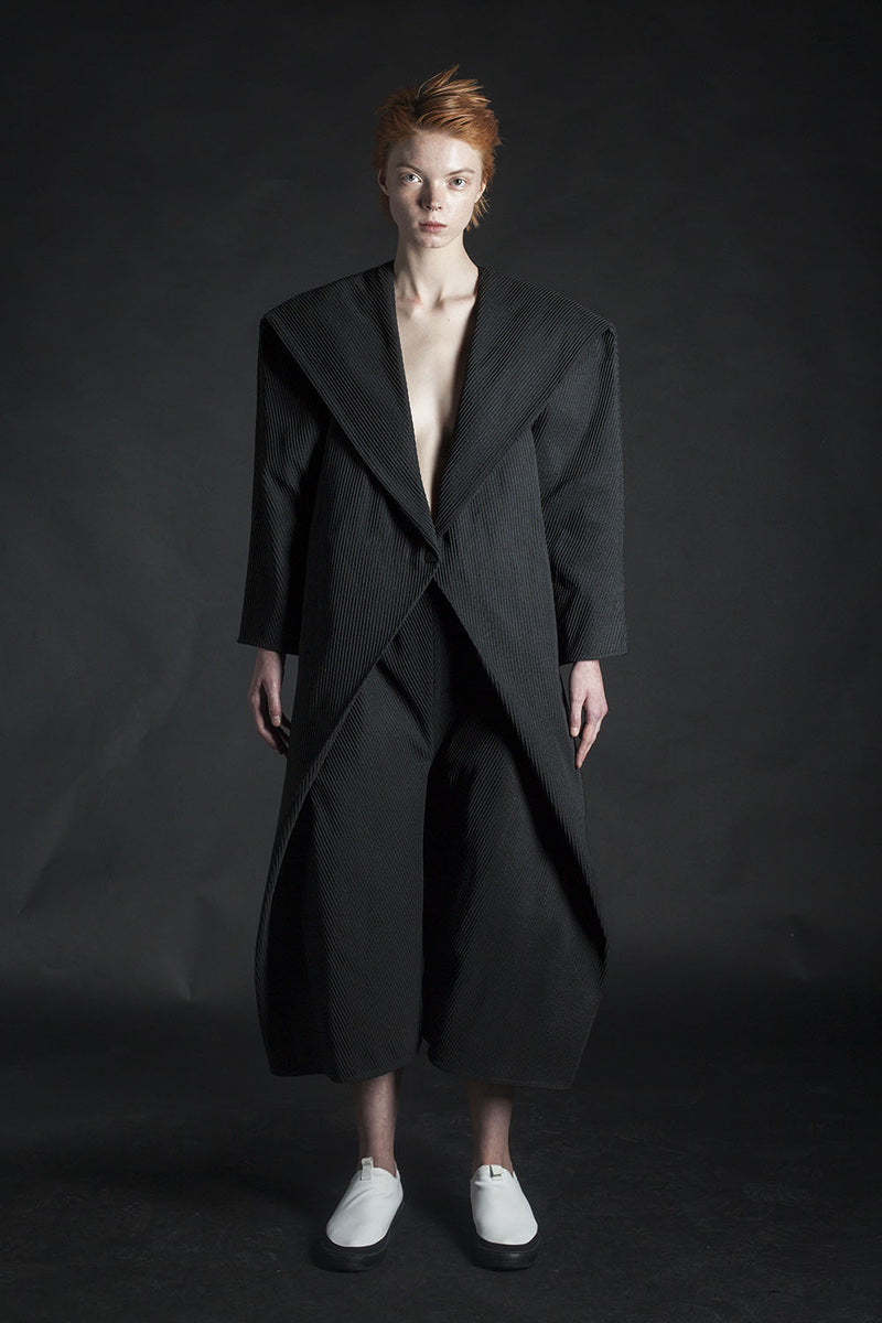 DZHUS AW20 Collection Misconcept item 8