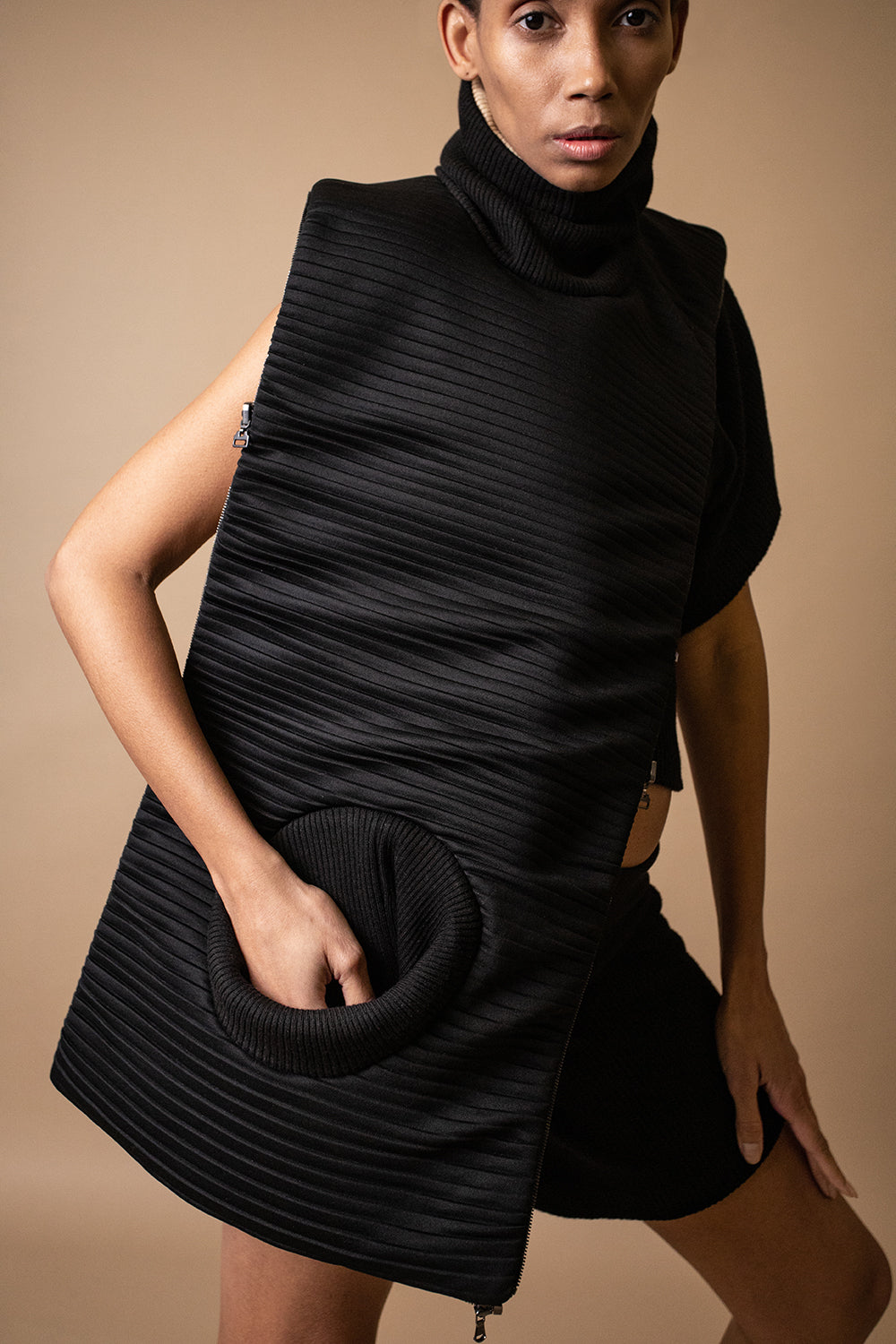 DZHUS Stratification as a vest in black