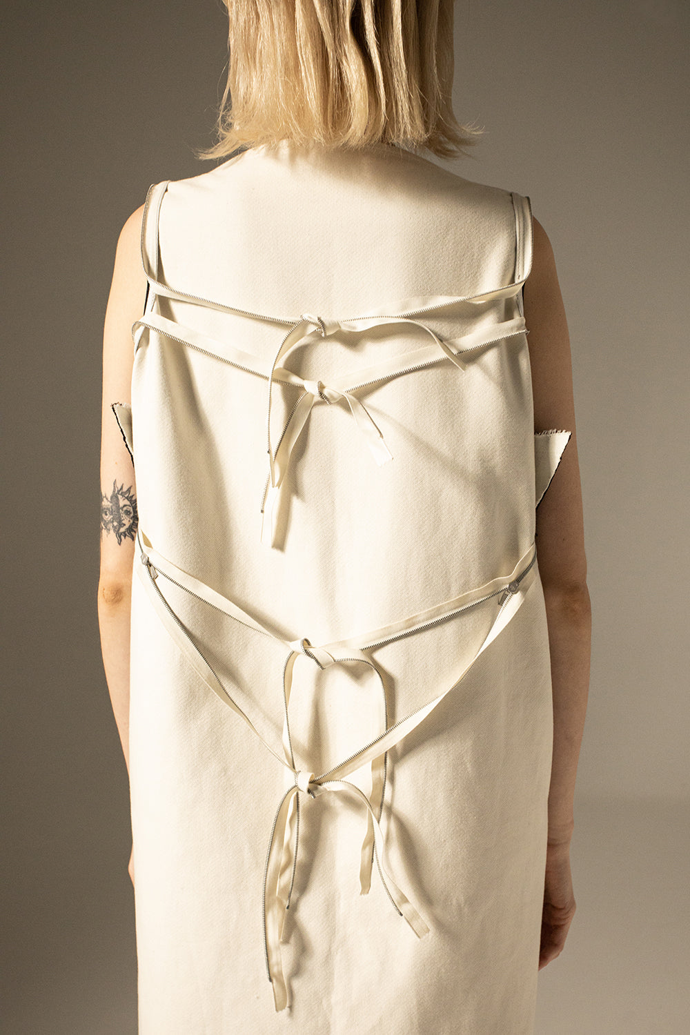 DZUS Substitute as a dress with tied back